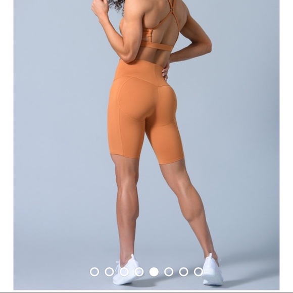 Bombshell Sportswear shape high rise biker shorts Medium - Picture 2 of 7